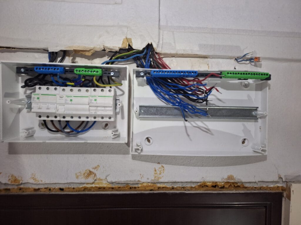 klima es dugalj - új installáció - Villanyszerelés Nagytarcsa